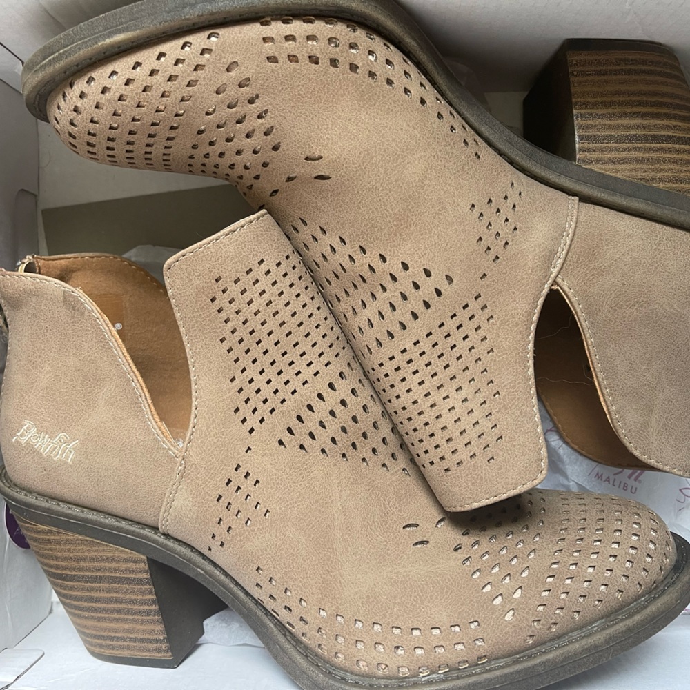 Blowfish boots size 9